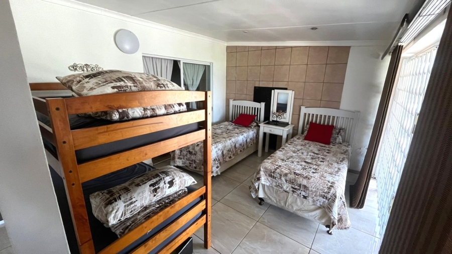 5 Bedroom Property for Sale in Oranjeville Free State